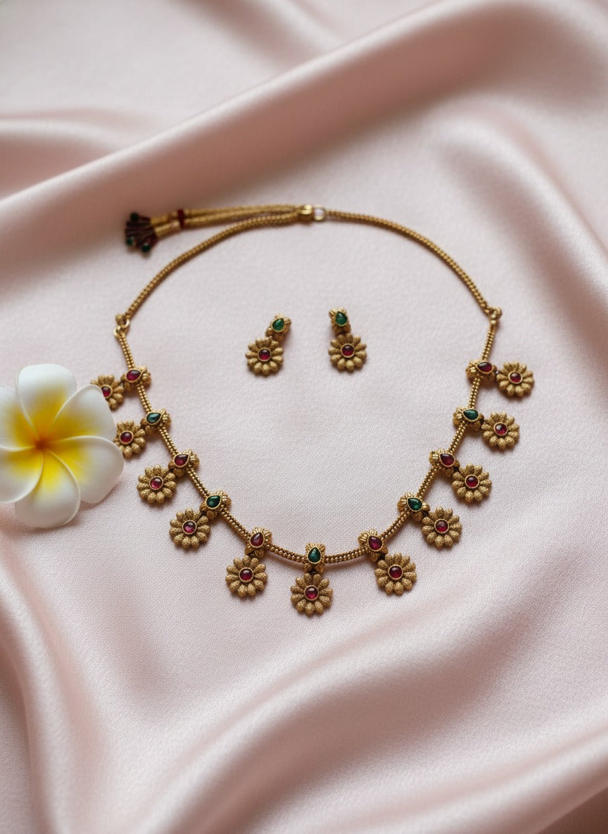 Antique Jewellery Set 8