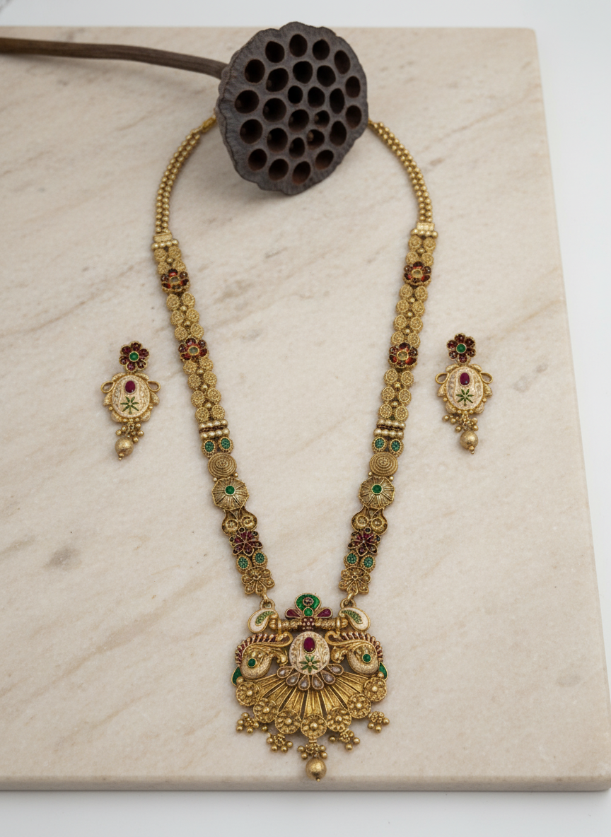 Antique Jewellery Set 16
