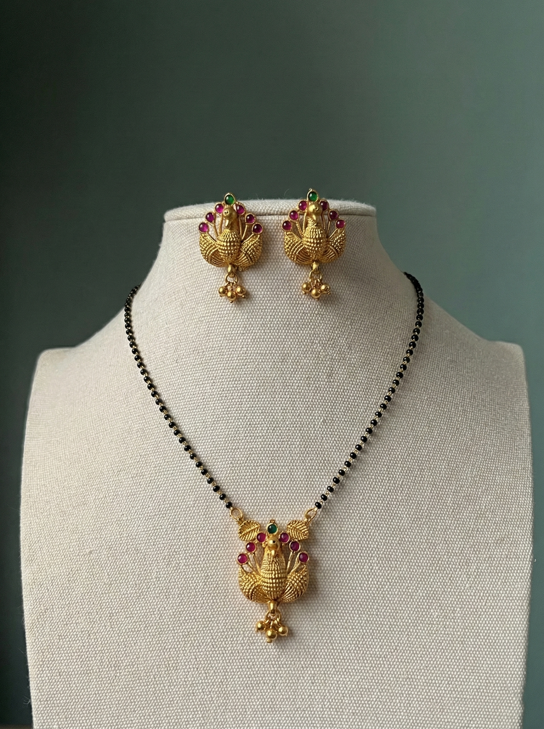 Antique Jewellery Set 3