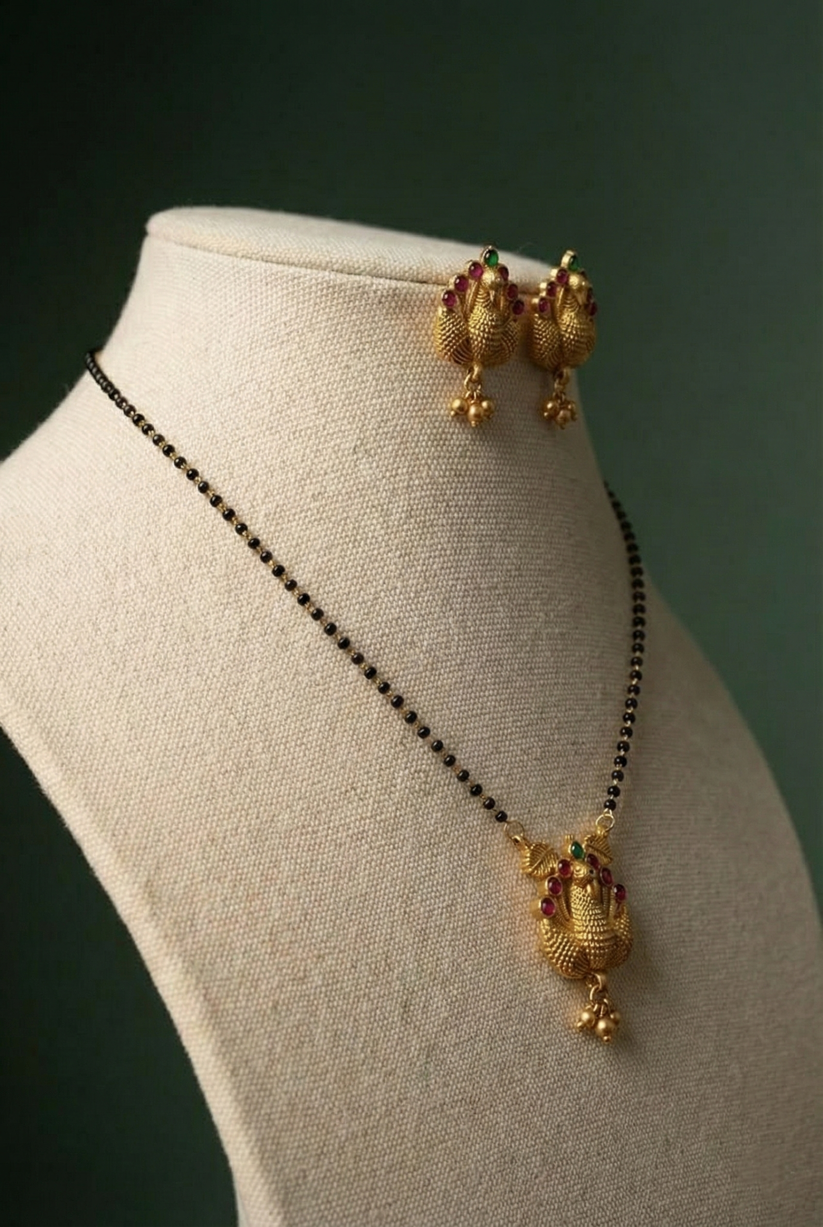 Antique Jewellery Set 3